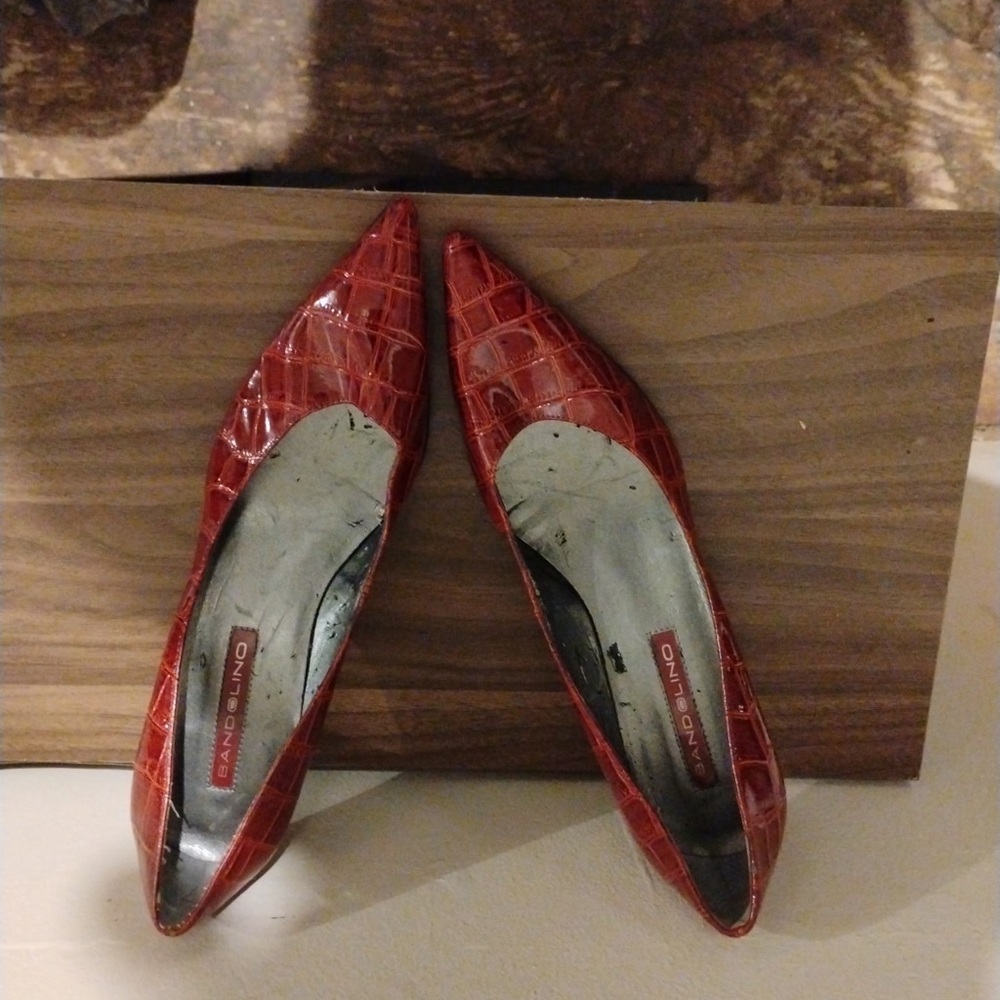 Bandolino Red Croc-Embossed Heels